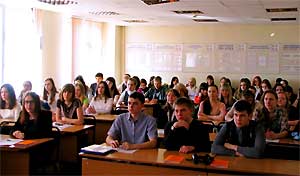 In the title of the article, a seemingly banal question is posed - why study?